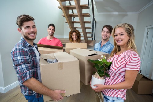 Moving van service for homes and flats in Queens Park