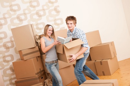 Queens Park moving service covering nearby homes and flats